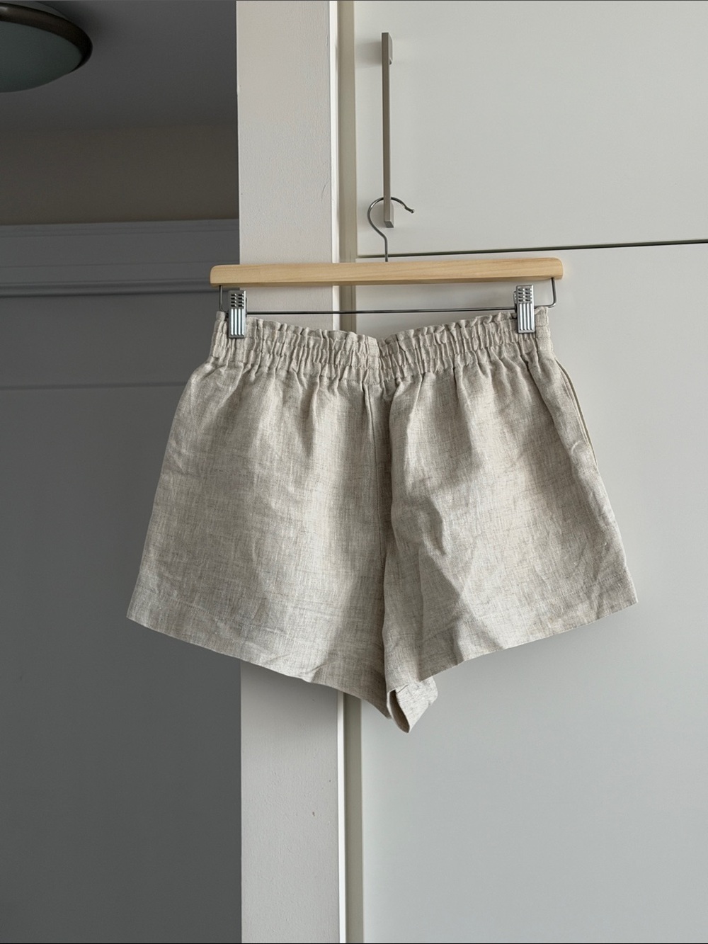 Mila Linen Short - Size Small - Picture 8 of 11